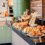 Hotell Mercure Paris Quai De Seine 4*