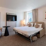 Hotell Mercure Paris Quai De Seine 4*