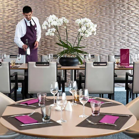 Mercure Paris Quai De Seine Hotel 4*