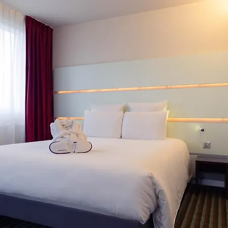 Mercure Paris Quai De Seine 4*