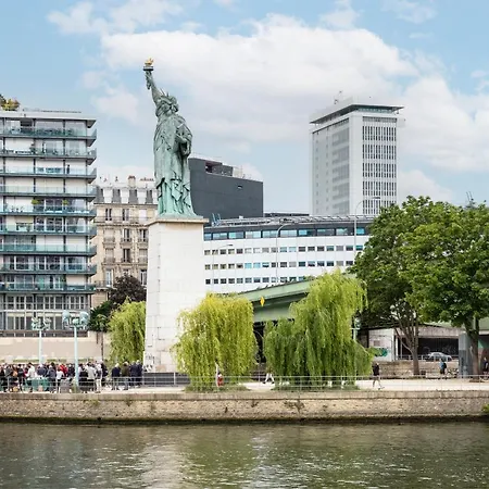 Mercure Paris Quai De Seine Ivry-sur-Seine