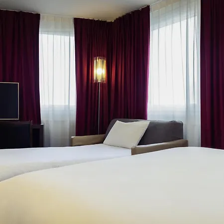Mercure Paris Quai De Seine 4* Ivry-sur-Seine