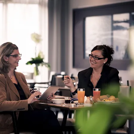 Mercure Paris Quai De Seine 4*