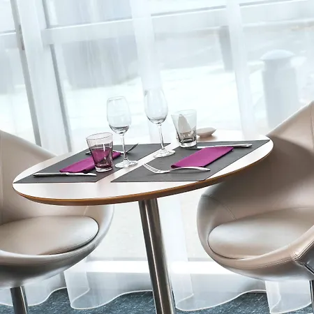 Hotel Mercure Paris Quai De Seine 4*