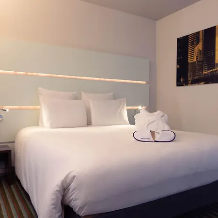 Mercure Paris Quai De Seine 4*