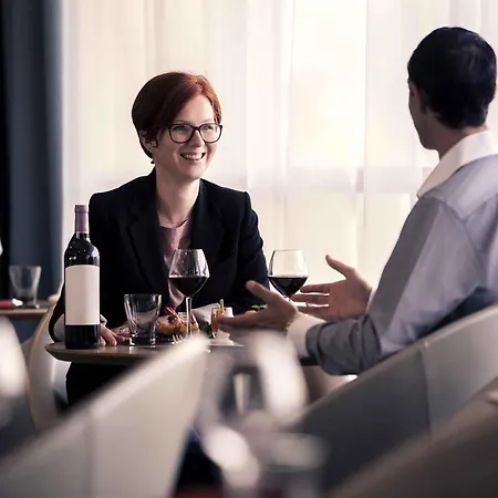 Hotel Mercure Paris Quai De Seine 4*