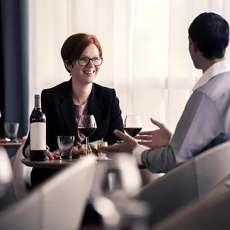 Mercure Paris Quai De Seine 4*