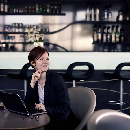 Mercure Paris Quai De Seine 4*