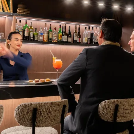 Mercure Paris Quai De Seine Hotel 4*