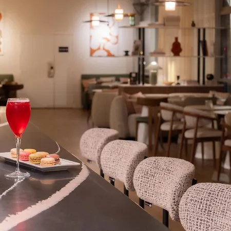 Mercure Paris Quai De Seine 4*