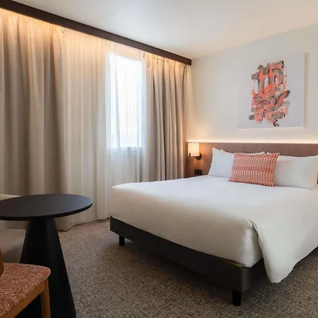 Mercure Paris Quai De Seine Hotell 4*