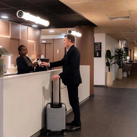 Hotel Mercure Paris Quai De Seine