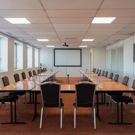 Mercure Paris Quai De Seine 4* Ivry-sur-Seine