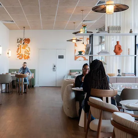 Mercure Paris Quai De Seine 4* Ivry-sur-Seine