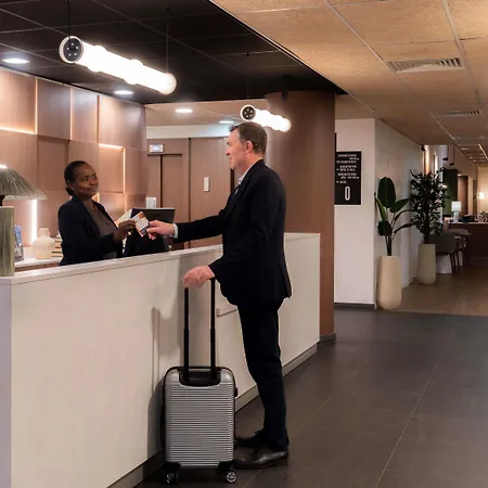 Hotel Mercure Paris Quai De Seine