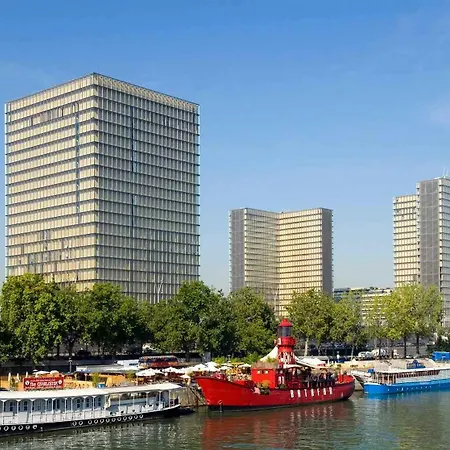 Hotel Mercure Paris Quai De Seine 4*